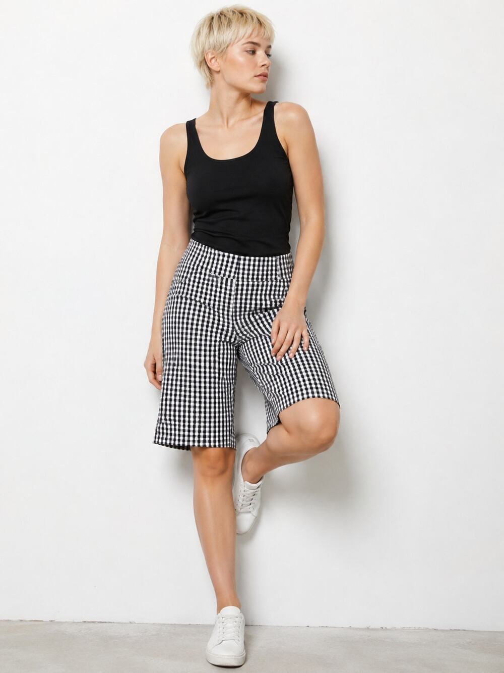 B206 Rafaella Comfort Gingham Bermuda Shorts Size 16 Black White Pull On Stretch